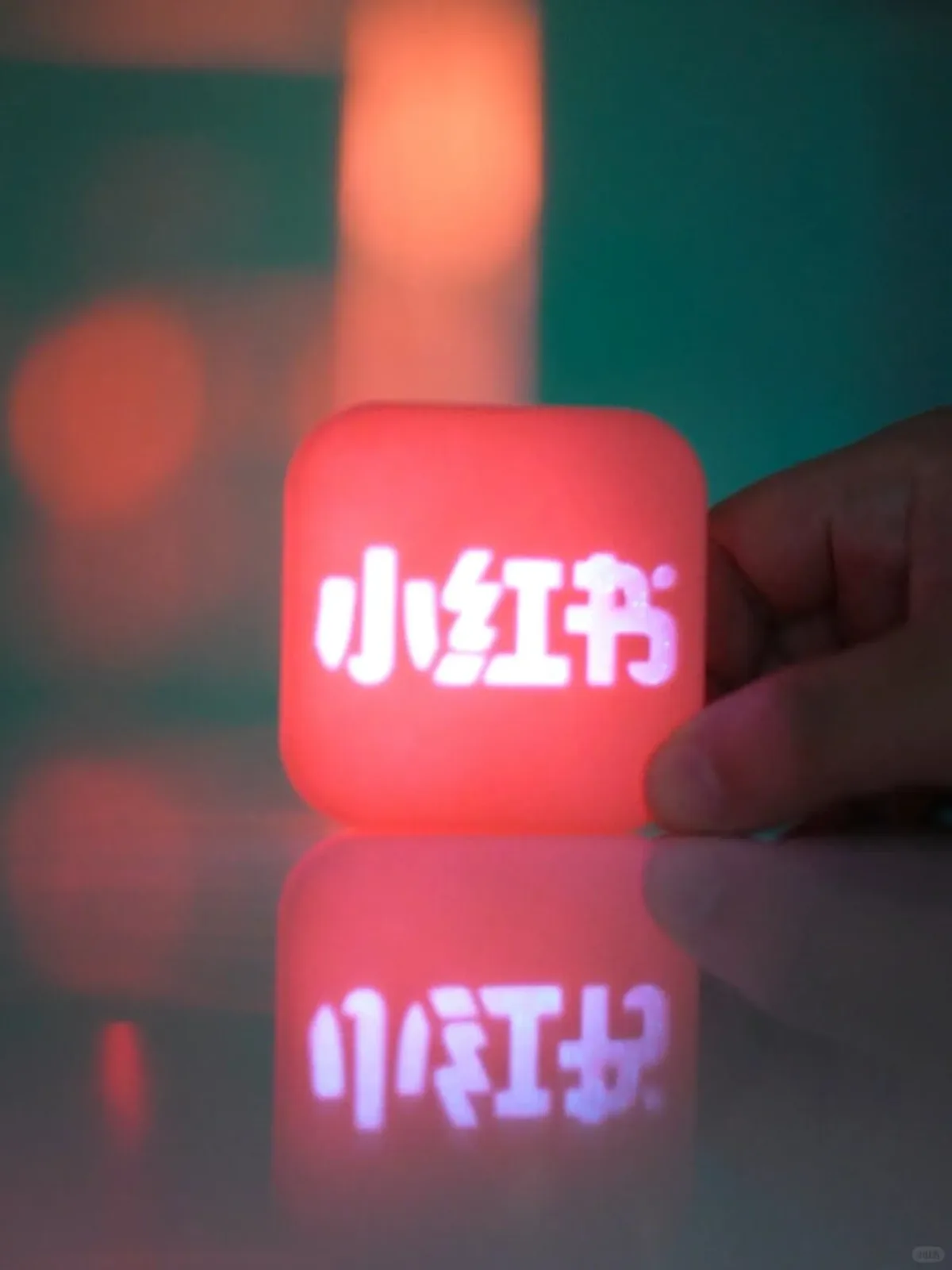 用生物发光海藻凝胶手作发光 Logo 审核截图