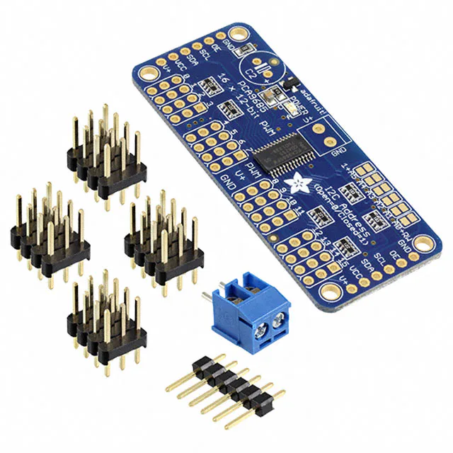 PCA9685 十六通道 PWM 驱动模块 题图